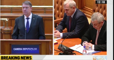Stire din Politică-Administrație : Parlamentarii PSD au părăsit sala în timpul discursului președintelui Iohannis