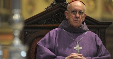 Stire din Actualitate : Cardinalul argentinian Jorge Mario Bergoglio  a devenit  Papa Francisc