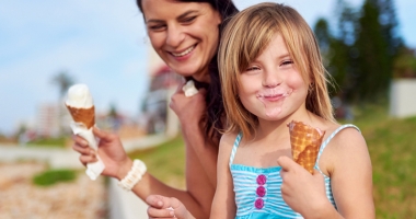 Stire din Social : Voi știți ce le dați copiilor să mănânce? Câte E-uri conține delicioasa înghețată