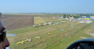 Stire din Economie : Aeroportul Tuzla așteaptă de un deceniu să primească aviz pentru traficul internațional de călători și de mărfuri