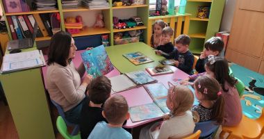 Stire din Cultură-Educație : La Grădinița "Amicii", arhitectul a modificat proiectul. Alte trei unități de preșcolari vor fi reabilitate și modernizate
