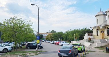 Stire din Social : Rămâne cum s-a stabilit! Parcarea supraetajată de la Casa de Cultură nu va fi mutată, în ciuda insistențelor locuitorilor