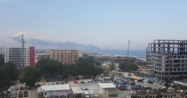 Stire din Eveniment : EXPLOZIA DE LA PETROMIDIA / Inspectorii de muncă și procurorii fac cercetări