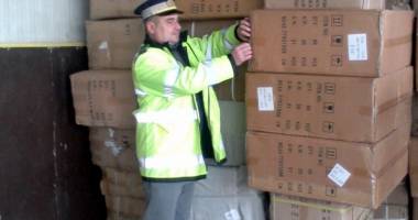 Stire din Eveniment : Jucării din plastic, confiscate de ofițerii Gărzii de Coastă