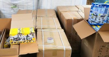 Stire din Eveniment : Container cu jucării aduse din China, confiscat în port