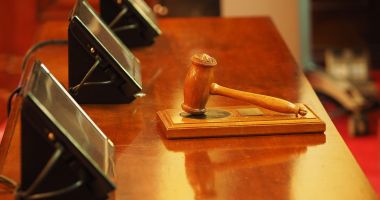 Stire din Social : Procurorii și judecătorii intră miercuri în grevă. Ei cer să nu li se taie pensiile speciale