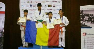 Stire din Sport : Judo: Sportivii de la LPS, pe podium la Cupa Mureșului