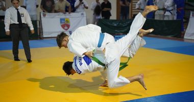 Stire din Sport : Viitorul judo-ului din România își măsoară forțele la malul Mării Negre