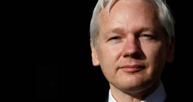 Stire din Actualitate : Julian Assange se teme să nu fie asasinat dacă părăsește ambasada Ecuadorului din Londra