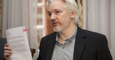 Stire din Actualitate : Fondatorul WikiLeaks, arestat în ambasada Ecuadorului la Londra