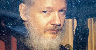 Stire din Actualitate : Bloomberg: Assange, dus la închisoarea cunoscută drept "Guantanamo a Marii Britanii"
