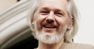 Stire din Actualitate : Julian Assange dă asigurări că "nu uită și nu iartă"