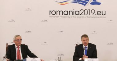 Stire din Eveniment : Juncker: Adoptarea aministiei ar fi un semnal negativ și un pas înapoi