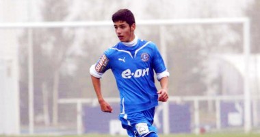 Stire din Sport : Juniori de la Academia Hagi, convocați la loturile naționale