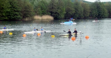 Stire din Sport : Juniorii constănțeni au cucerit opt medalii  la CN de kaiac-canoe