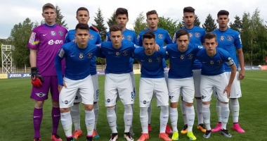Stire din Sport : Juniori republicani  ai Viitorului joacă  cu trofeul pe masă