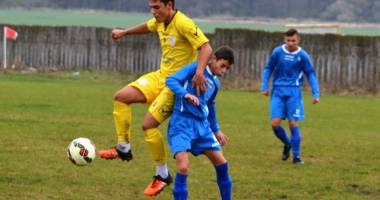 Stire din Sport : Juniorii de la CFR Constanța  au încheiat  stagiul montan