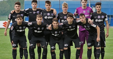 Stire din Sport : Juniorii U17  ai Viitorului  încep bătălia  pentru titlul național