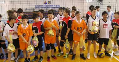 Voleibaliștii juniori, premiați de către conducerea CVM Tomis - 9