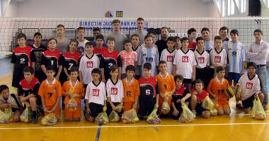 Voleibaliștii juniori, premiați de către conducerea CVM Tomis - 2