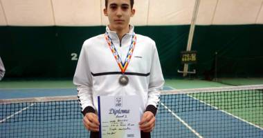 Stire din Sport : Doi juniori de la TC Idu, în "focurile" calificării la Tennis Europe Winter Cups