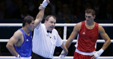 Stire din Sport : Jocurile Olimpice 2012: Pugilistul Bogdan Juratoni a pierdut primul meci