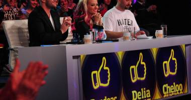 Stire din Eveniment : Cheloo, dat afară de la Antena 1