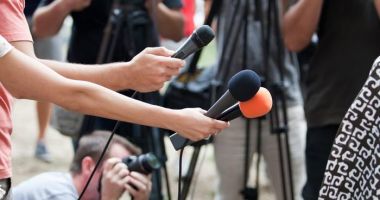 Stire din Social : Veste excelentă pentru jurnaliști! Scutirea de impozit, depusă la Parlament