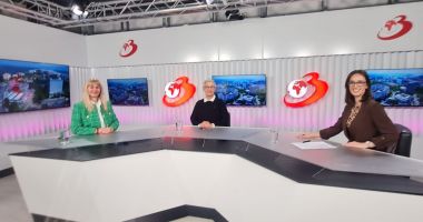 Stire din Social : De ce se ascunde gunoiul sub preş la spitalul judeţean din Constanța? Nu ratați emisiunea „Jurnaliștii în direct”, de la Antena 3 Constanţa!
