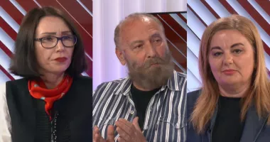 Stire din Actualitate : ”Jurnaliștii în direct” - Constănțenii dau verdictul: direcție greșită, probleme vechi, opțiuni noi