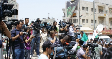 Stire din Actualitate : Cei trei jurnaliști răpiți  în Siria, lăsați în libertate
