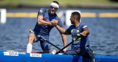Stire din Sport : Ion Bîrlădeanu (Kaiac-Canoe): „Rezultatele au fost foarte bune la seniori în acest an”