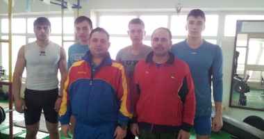 Stire din Sport : Kaiaciștii de la LPS "Nicolae Rotaru" țintesc peste 20 de medalii în 2013