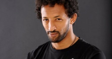 Stire din Monden : Kamara de la Alb Negru s-a însurat în mare secret