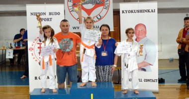 11 medalii pentru karatiștii constănțeni, la Cupa României - 2