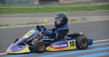 Stire din Sport : Galerie FOTO. Piloții constănțeni au încins pista Speed Park din Bacău