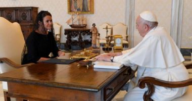 Stire din Actualitate : Președinta Ungariei i-a cerut Papei Francisc să inițieze un dialog pentru pace în Ucraina