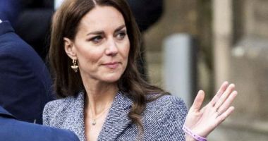Stire din Actualitate : Mesaje de încurajare și de susținere pentru Kate, după ce a anunțat că se tratează de cancer