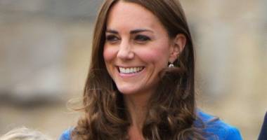 Stire din Actualitate : Ce distincție a primit Kate Middleton din partea reginei Elisabeta a II-a