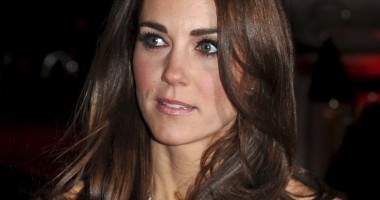 Scandal monstru în Anglia: Kate Middleton, fotografiată în sânii goi - 2