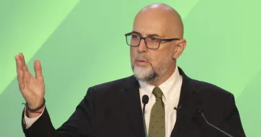 Stire din Politică-Administrație : Kelemen Hunor: Când dai jos un guvern, ar trebui să propui și o alternativă