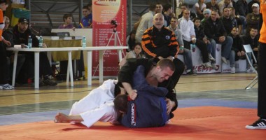 Stire din Sport : Daniel Asaftei, în ringul Mondialelor de kempo din Canada