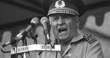 Fostul președinte turc Kenan Evren a decedat la vârsta de 97 de ani