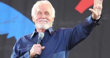 Kenny Rogers, legendă a muzicii country, a murit la vârsta de 81 de ani