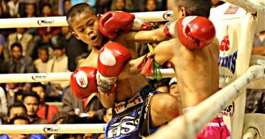 Un adolescent de 13 ani a murit după ce a fost făcut KO într-un meci de kickboxing