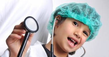 Stire din Cultură-Educație : Preșcolarii din Cumpăna declanșează bătălia cu microbii