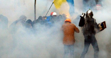 Stire din Actualitate : Opoziția ucraineană este pregătită să evacueze Primăria din Kiev