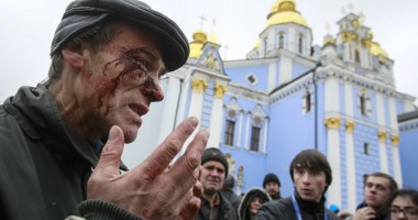 UE condamnă ferm violențele împotriva manifestanților din Kiev - 2