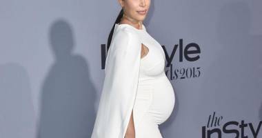 Stire din Monden : Kim Kardashian, din nou mamă. Vedeta a născut un băiețel sănătos