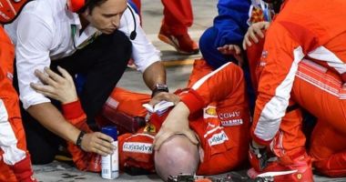 Stire din Sport : Incident grav în Formula 1! Mecanic lovit cu mașina de pilotul Kimi Raikkonen
